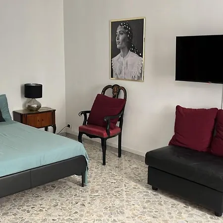 Appartement Intero 4 Da Letto 3 Bagni 12 Posti Letto Cado Dalle Nubi Bari