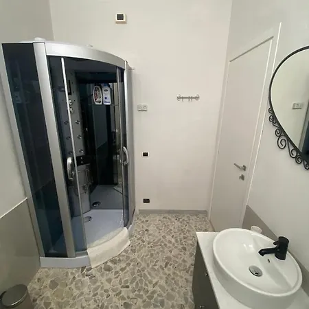 Intero 4 Da Letto 3 Bagni 12 Posti Letto Cado Dalle Nubi Bari