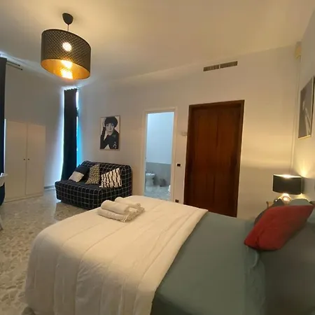 Apartment Intero 4 Da Letto 3 Bagni 12 Posti Letto Cado Dalle Nubi Bari